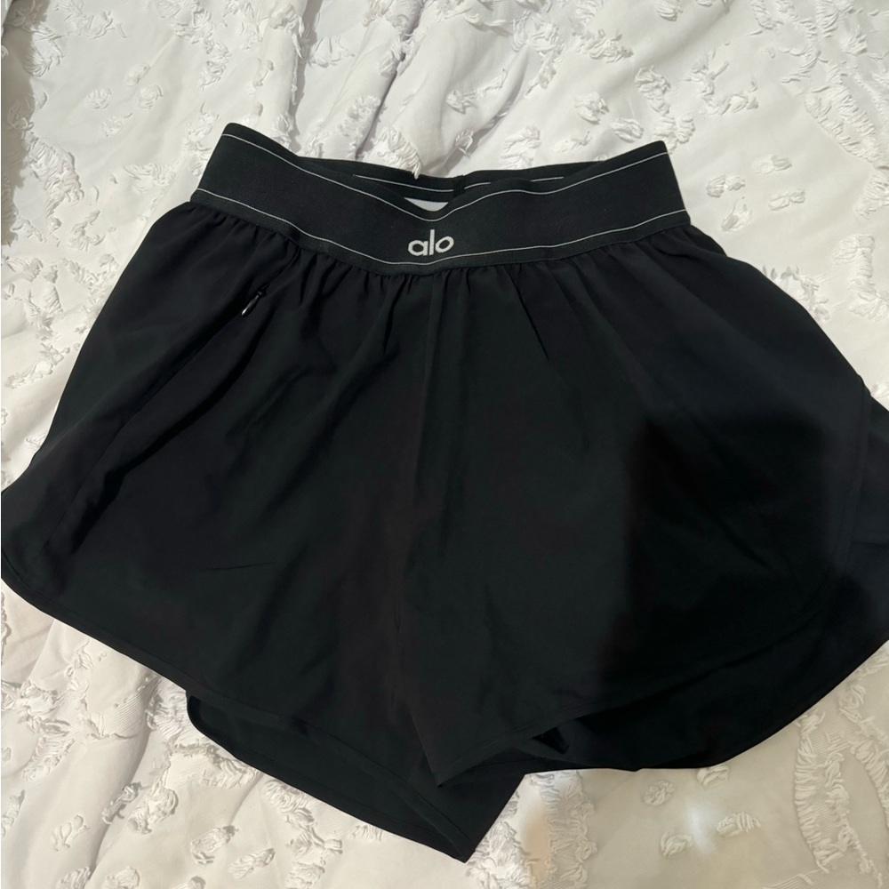 alo match point shorts !!!